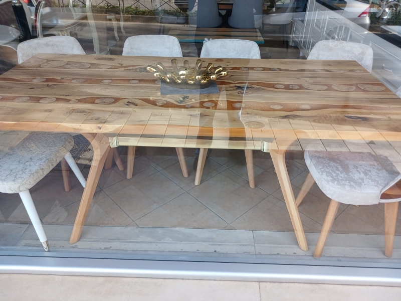 Tavoline buke me dru dhe rezin dhe me 8 karrike druri me rimeso arre, Tavoline buke moderne, Tavoline buke druri,   Tavoline buke per kuzhine, Tavoline buke per sallon, Tavoline buke klasike, Tavoline buke me dizajn elegant